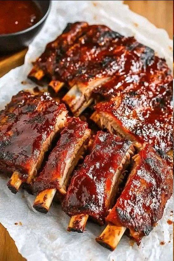 Grillede røget svinekødsribben