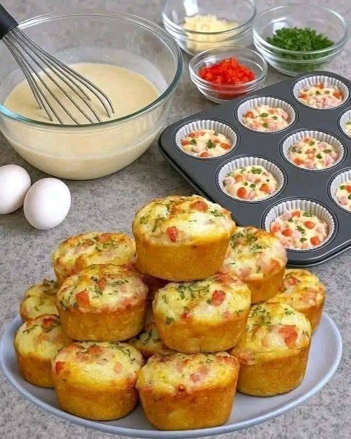 Grøntsagsomeletmuffins til børn: Vegetariske og proteinrige bidder, de helt sikkert vil elske!