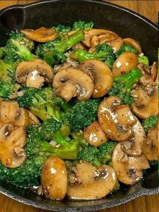 Broccoli har aldrig været så lækkert! Broccoli med hvidløgssvampe
